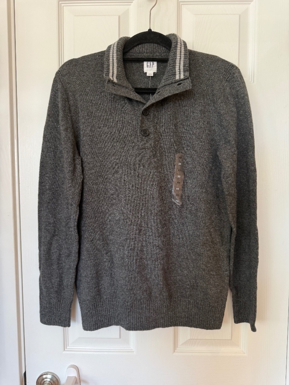 NWT GAP Heather Gray Pullover Sweatshirt - Men's XS